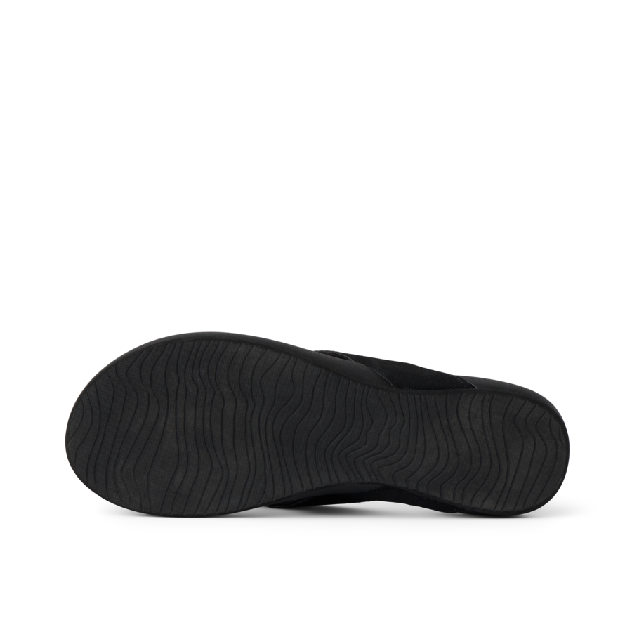 CJ5416_CUSHION_HARMONY_BLACK_O_SHADOW-900x900-c4cc11b.png