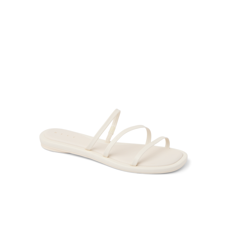CJ6320_WILLOW_AVA_WHISPER_WHITE_MAIN_SHADOW-900x900-c4cc11b.png