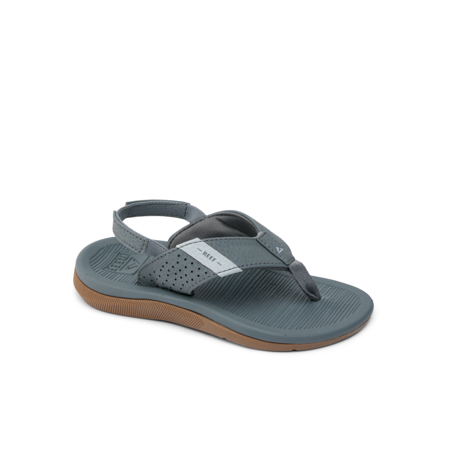 CJ6782_LITTLE_SANTA_ANA_GREY_MAIN_shadow-900x900-c4cc11b.png