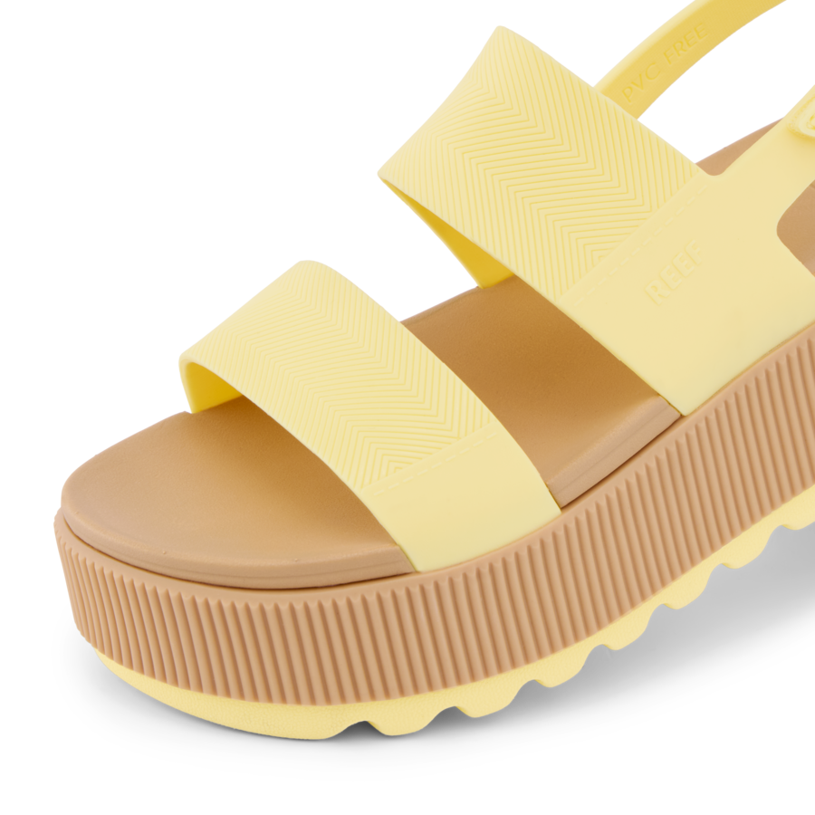 CJ7122_WATER_VISTA_HIGHER_PALE_BANANA_DTL1_shadow-900x900-c4cc11b.png