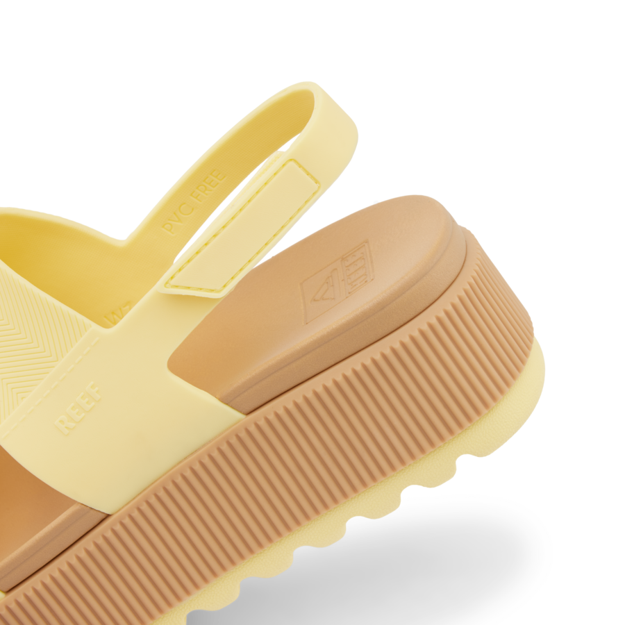 CJ7122_WATER_VISTA_HIGHER_PALE_BANANA_DTL2_shadow-900x900-c4cc11b.png