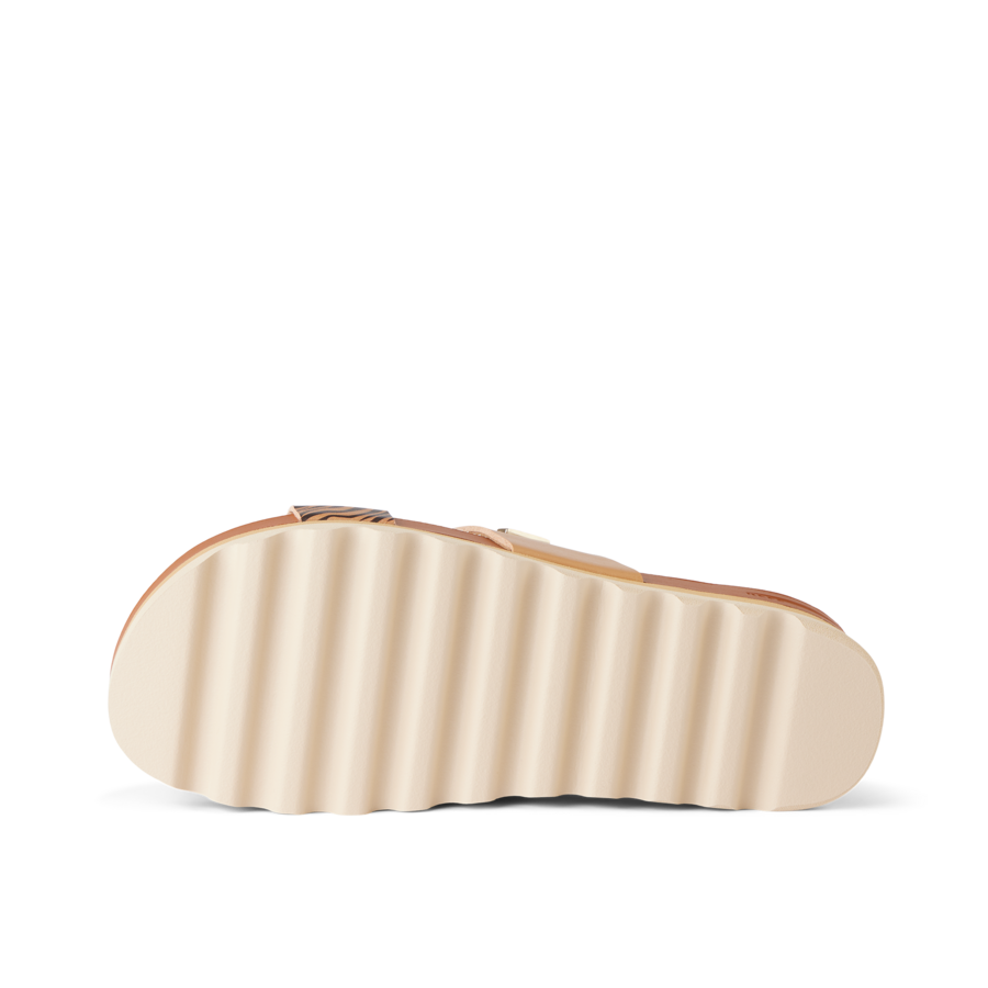 CJ7210_CUSHIONVISTAHI_TIGERDUO_O-900x900-c4cc11b.png