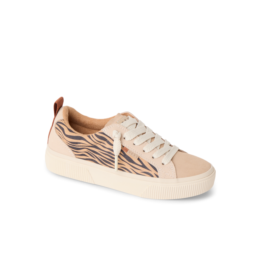 CJ7215_LAY_DAY_DAWN_TIGER_SUEDE_MAIN_SHADOW-900x900-c4cc11b.png