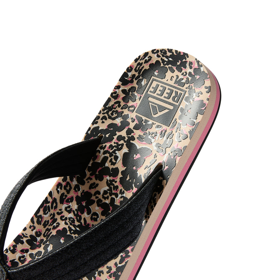 CJ7536__KIDS_AHI_FLORAL_CHEETAH_DTL2__WHITE-900x900-831cf75_1.jpg