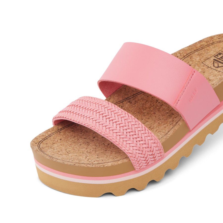 CJ7875_CUSHIONVISTAHI_PINKBRAID_DTL1-900x900-c4cc11b.png