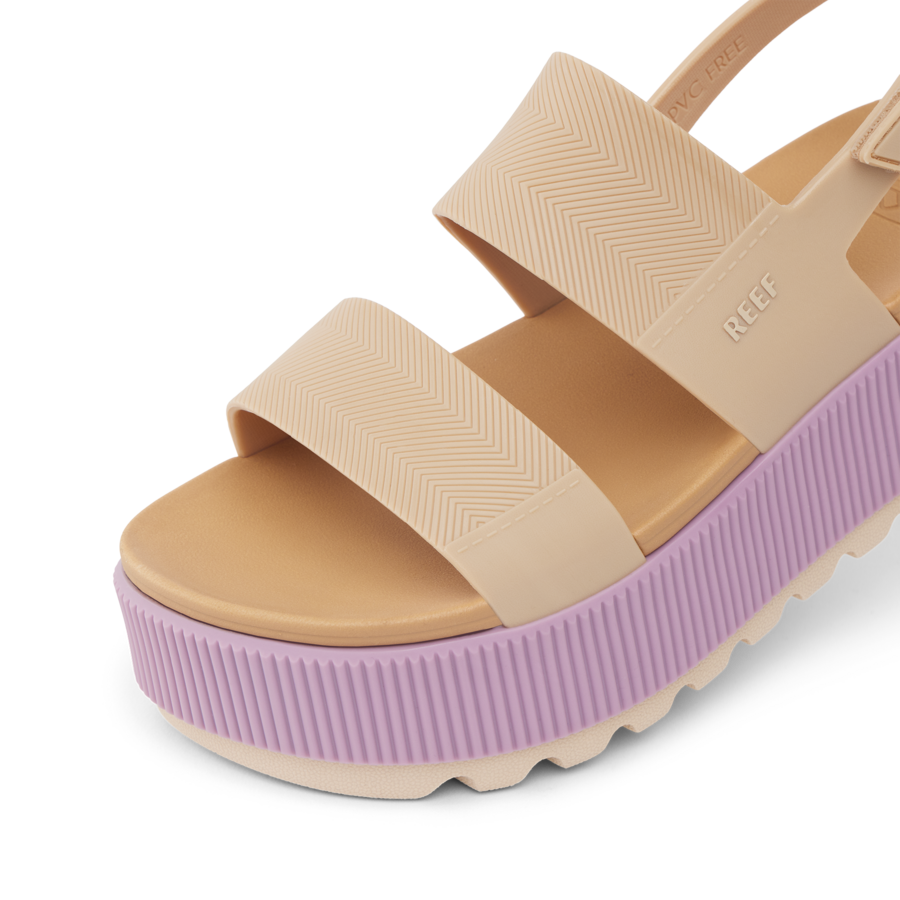 CJ7891_WATER_VISTA_HIGHER_OASIS_LAVENDER_DTL1-900x900-c4cc11b.png