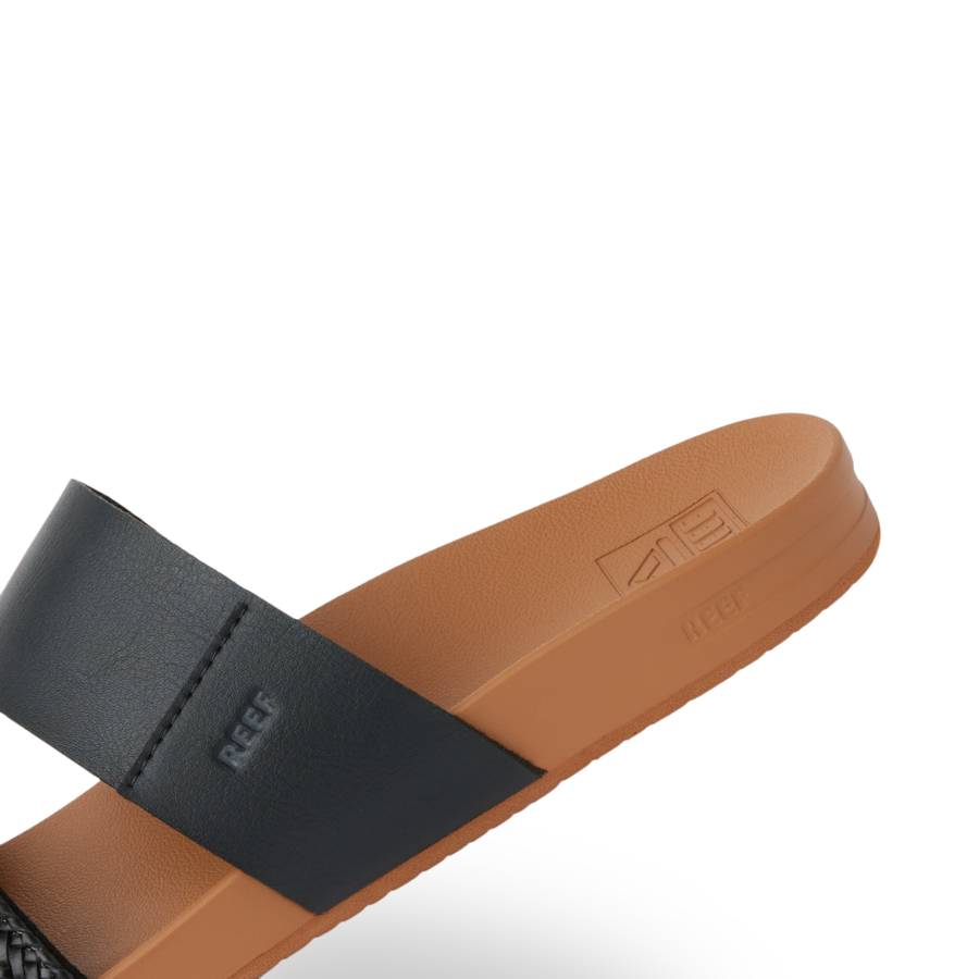 CJ8105_CUSHIONVISTA_BLACKBRAID_DTL2_SHADOW-900x900-c4cc11b.png