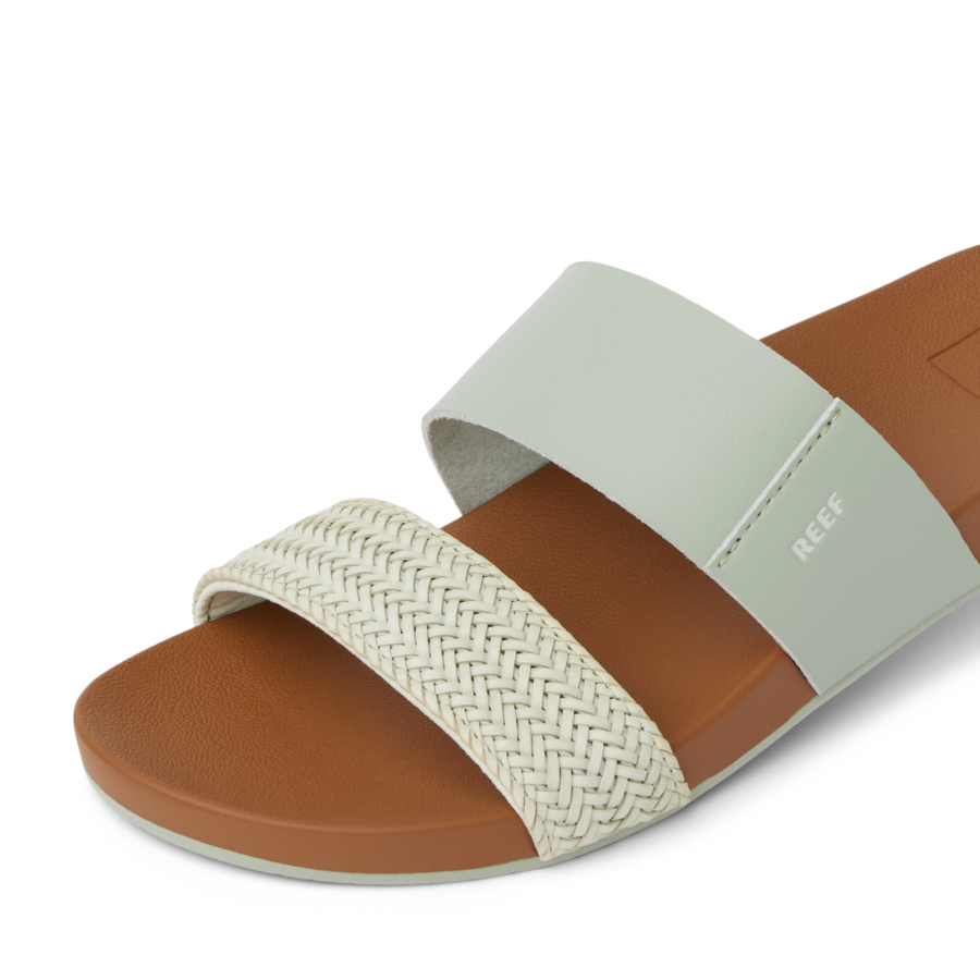 CJ8107_CUSHIONVISTA_SAGEDUOBRAID_DTL1_SHADOW-900x900-c4cc11b.png