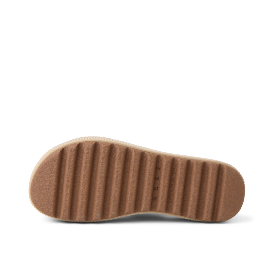 CJ8162_WATER_VISTA_HIGHER_CORDOVAN_O_SHADOW-900x900-c4cc11b.png