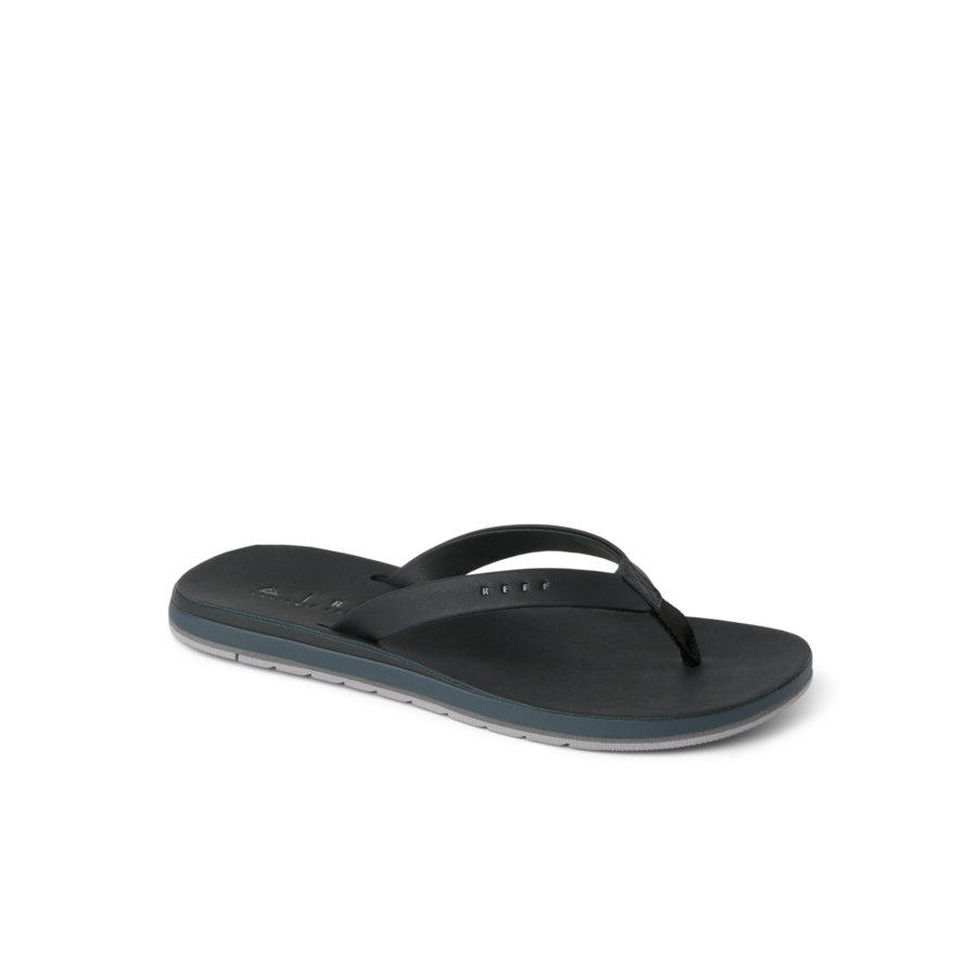 CJ8310_OJAI_CLASSIC_SLIM_BLACK_MAIN_SHADOW-900x900-c4cc11b.png