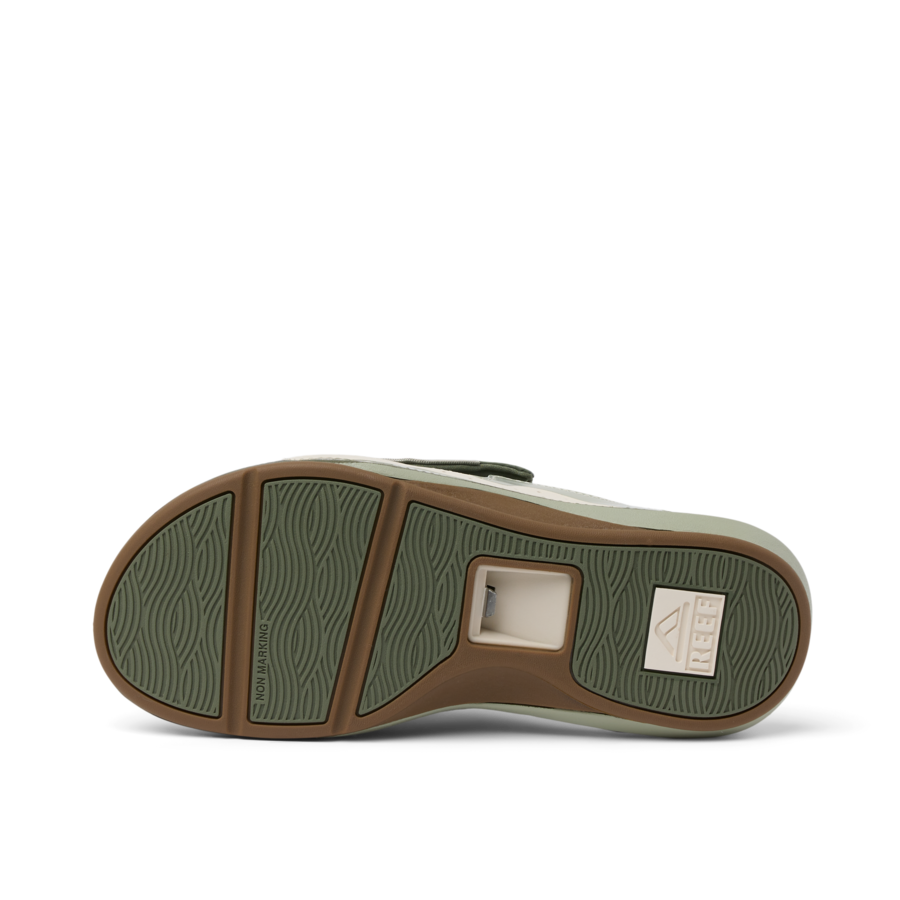 CJ8916_SWELL_CRUISER_SLIDE_BURNT_OLIVE_O_SHADOW-900x900-c4cc11b.png
