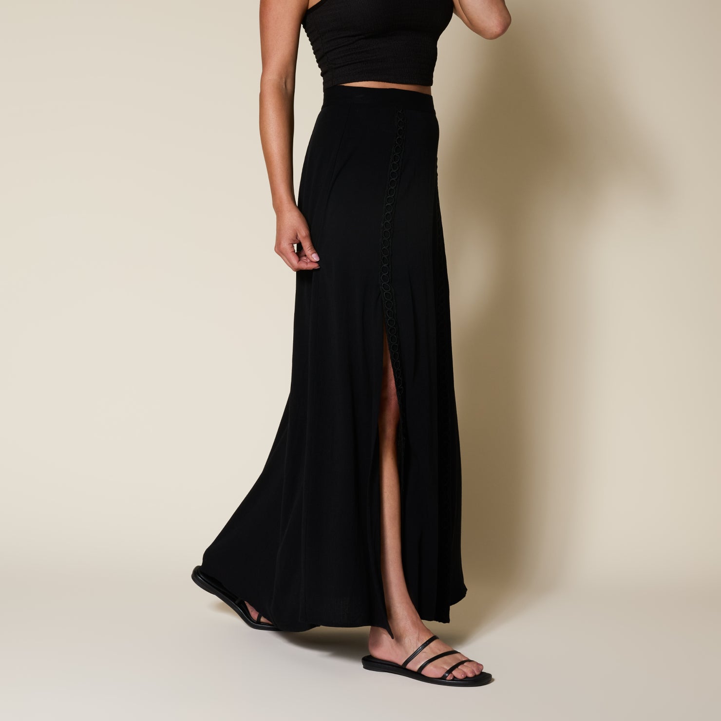 PDP-Ava-Black-PDPALT-1.jpg