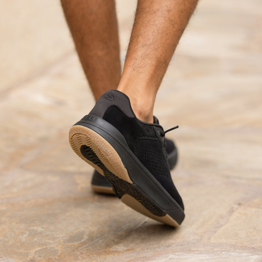 SHORELINE_DEL_MAR_BLACK_BLACK_GUM_CJ8995_-_0517-1500x1000-52290fa_1.jpg